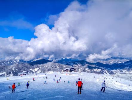 奥地利高级滑雪4日游-305公里雪道-51公里黑道